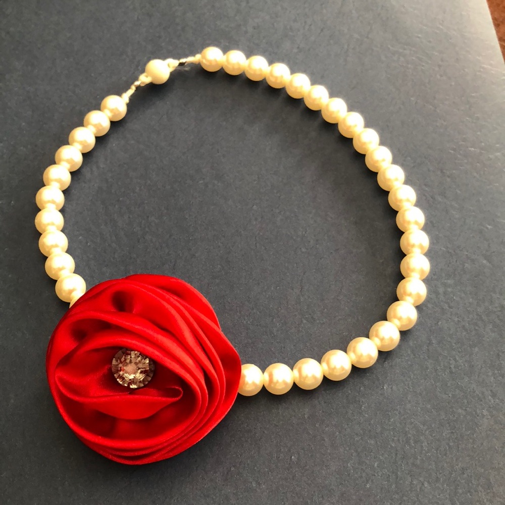Girls necklace